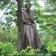 Statue of Eleanor Roosevelt in Riverside Park,NYC